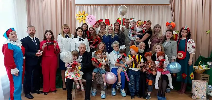 Покупая продукцию «АЛЮТЕХ», вы помогаете Кадниковскому детскому дому